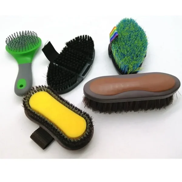 Horse Grooming Kit: Free Logo Wooden & Plastic Brush. - Image 5